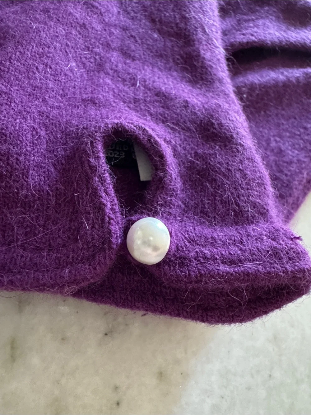 Banana Republic Deep Purple Lambs Wool Blend Gloves